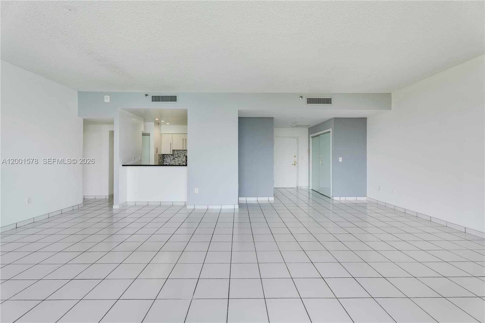 1000 Venetian Way 408 photo 17