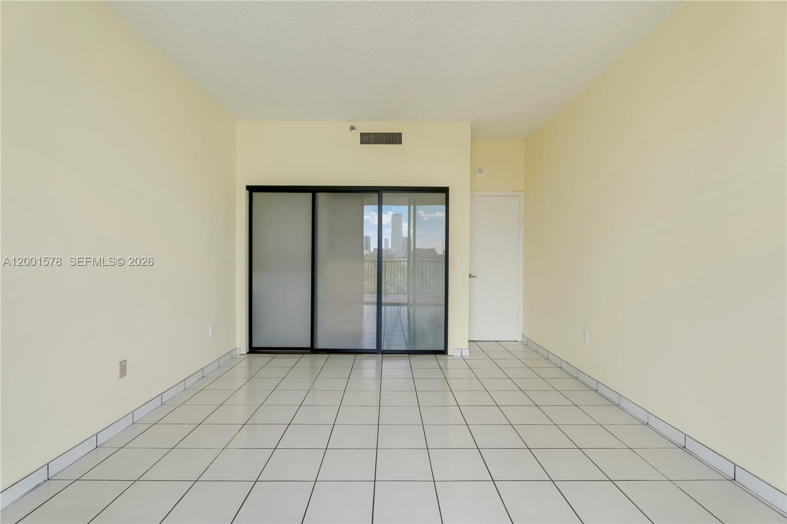 1000 Venetian Way 408 photo 12
