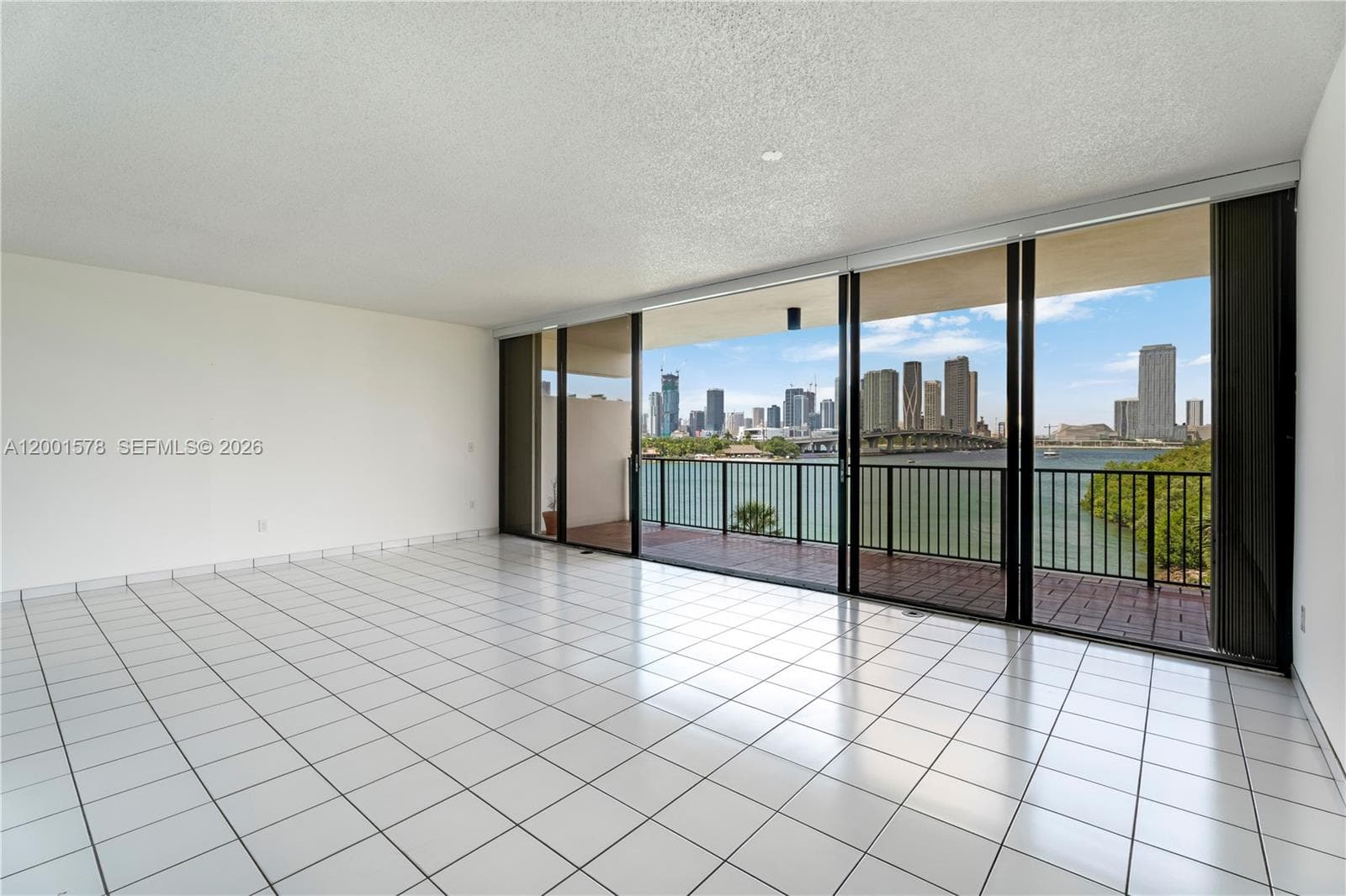 1000 Venetian Way 408 photo 14