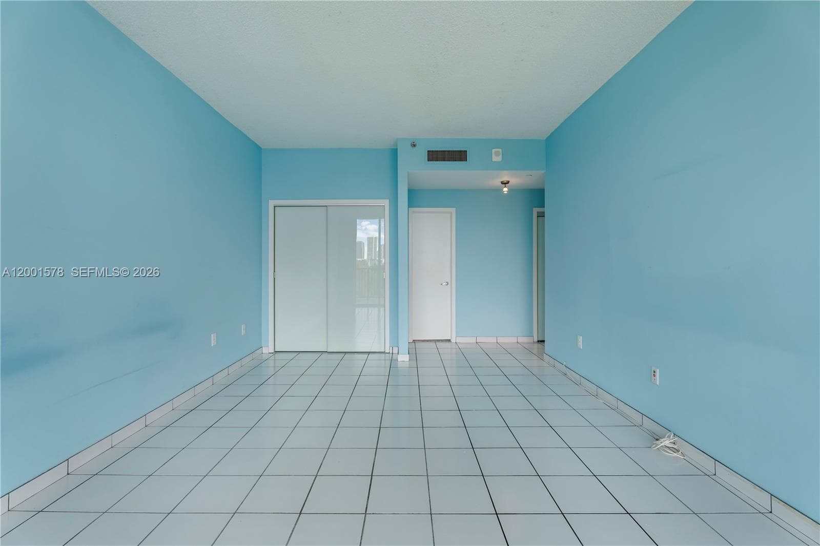 1000 Venetian Way 408 photo 25