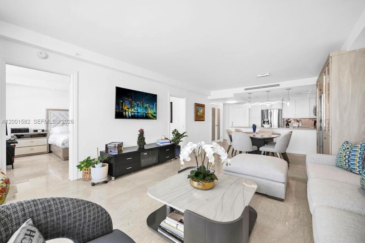 5601 Collins Ave 903 photo 6