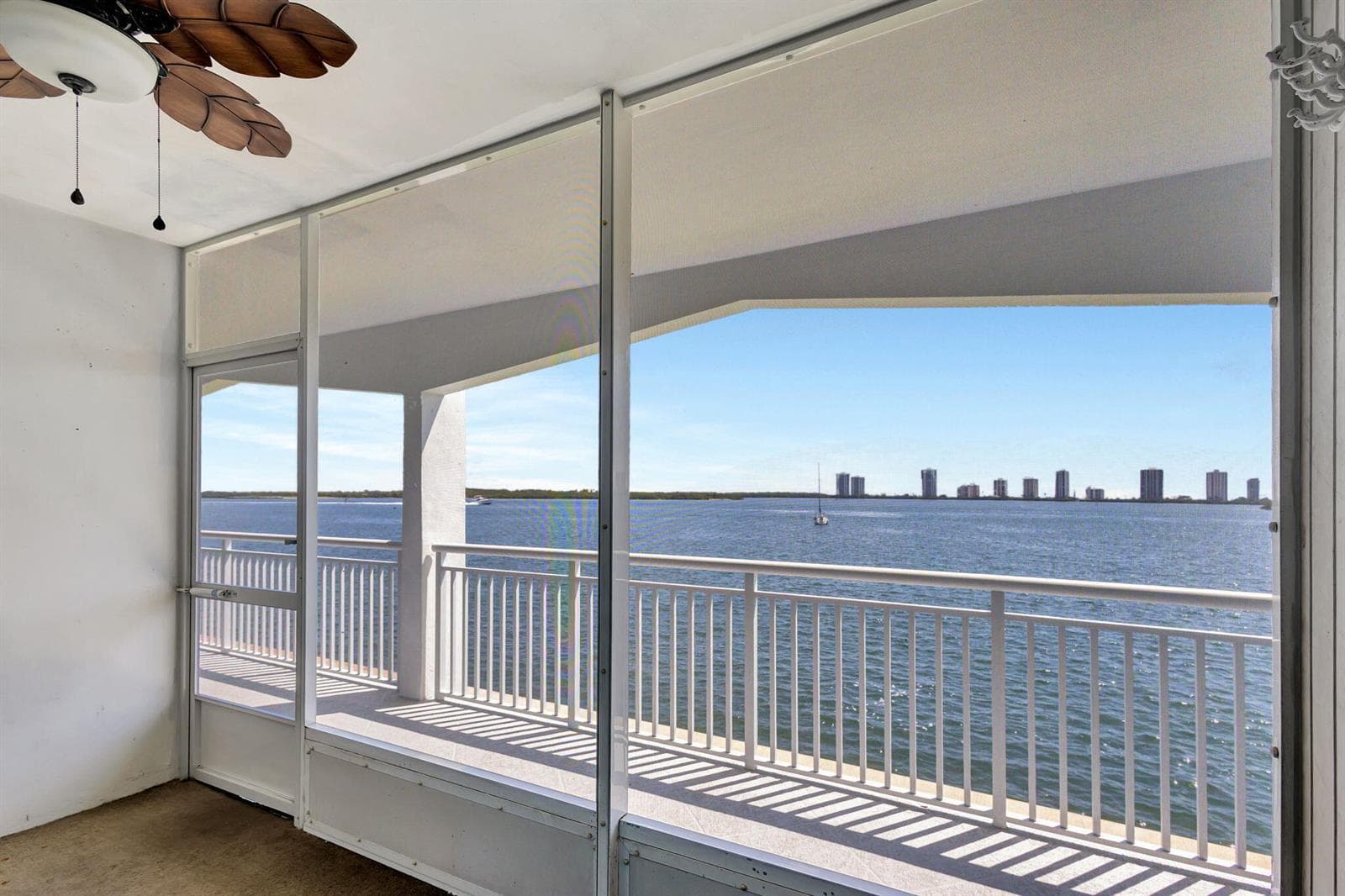 100 Shore Court 210 photo 6