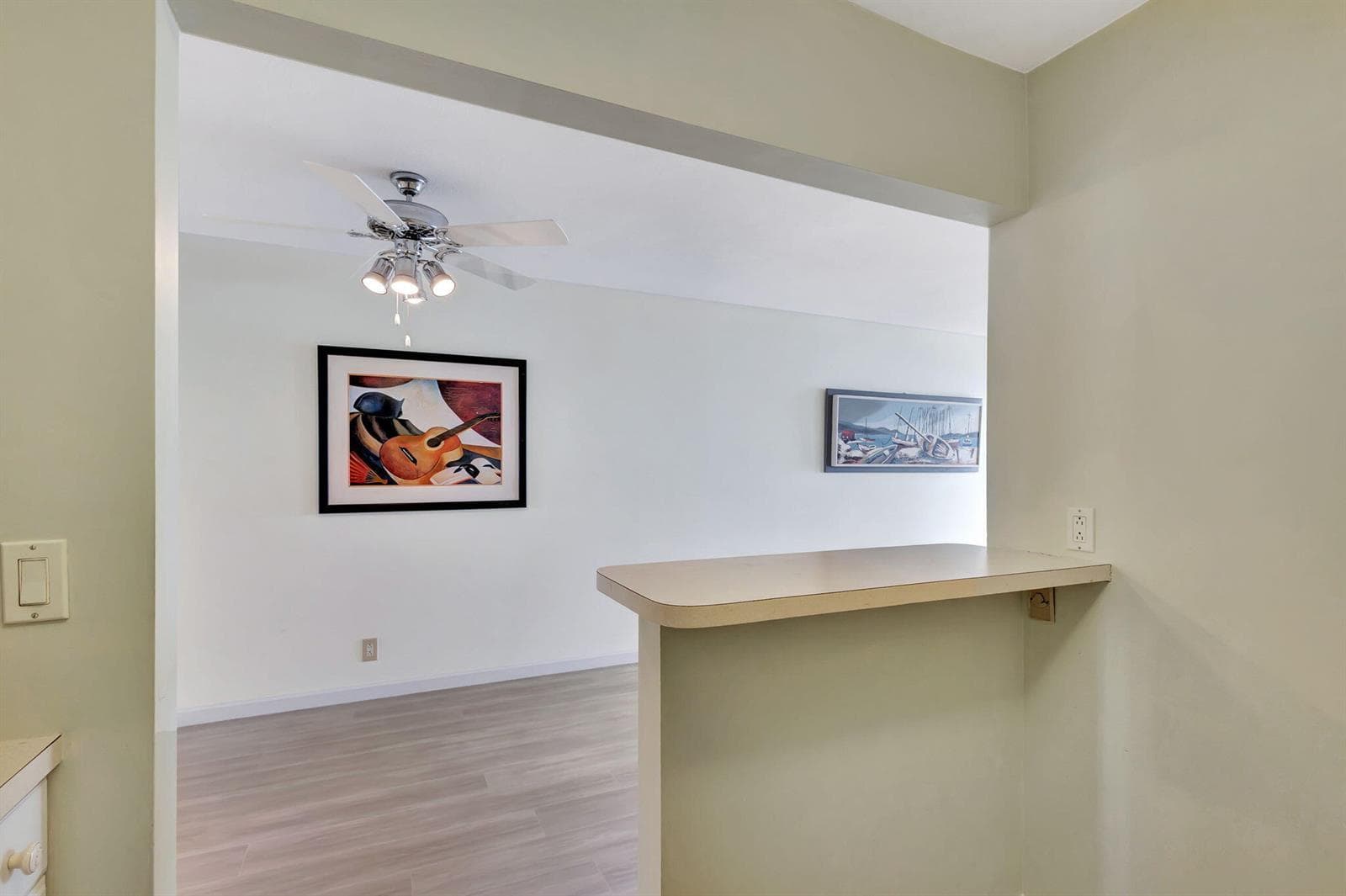 100 Shore Court 210 photo 18