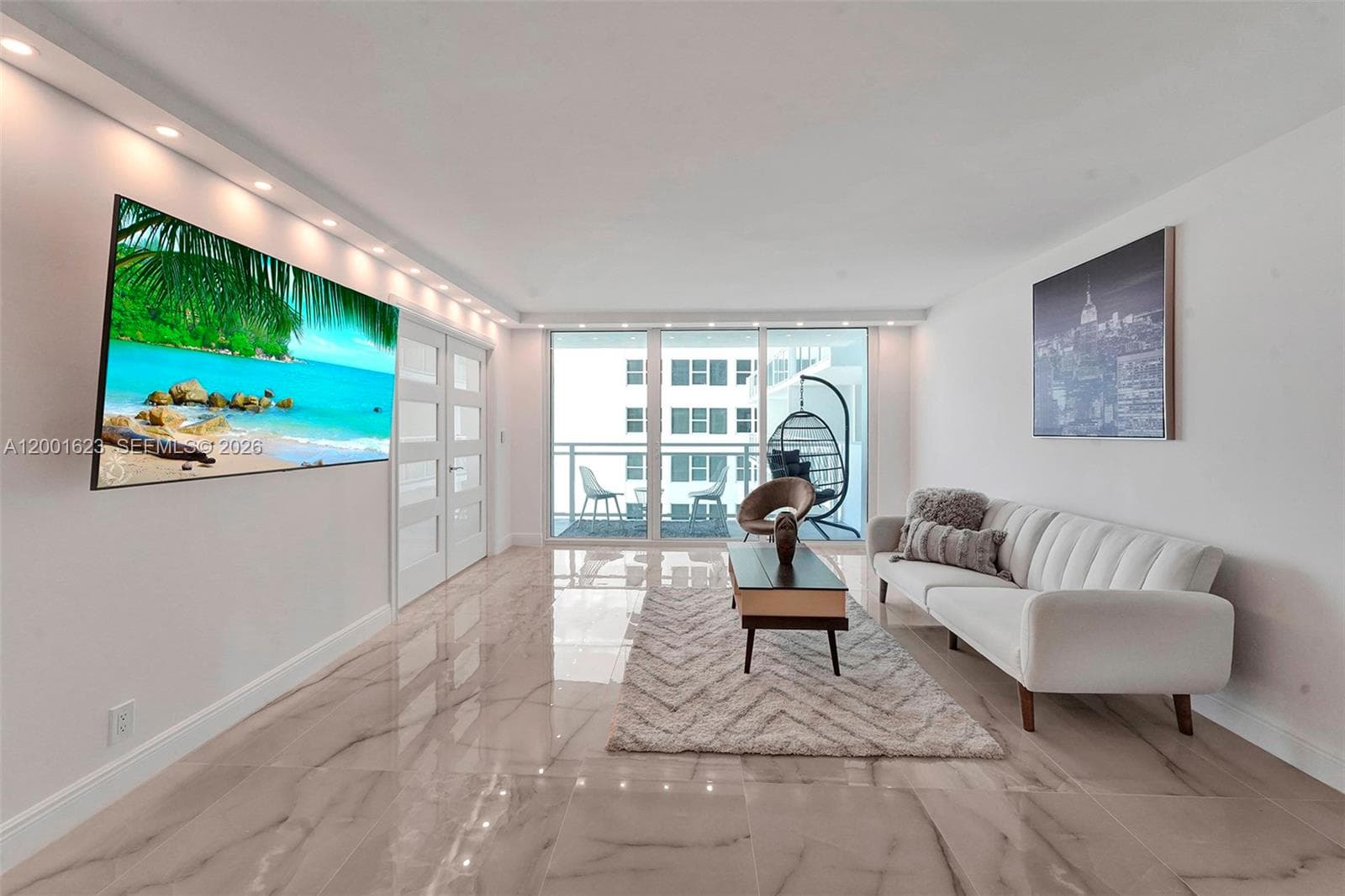 2030 Ocean Dr 718 photo 15