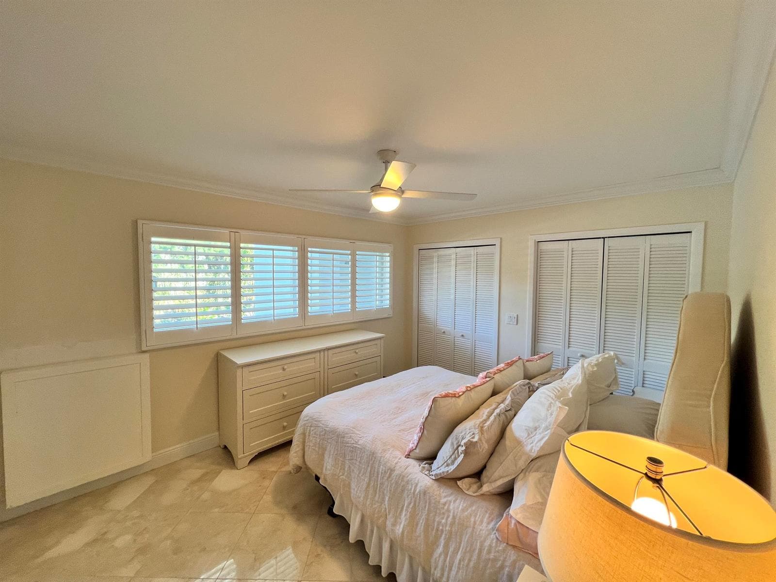 139 Sunrise Avenue 2020 photo 12