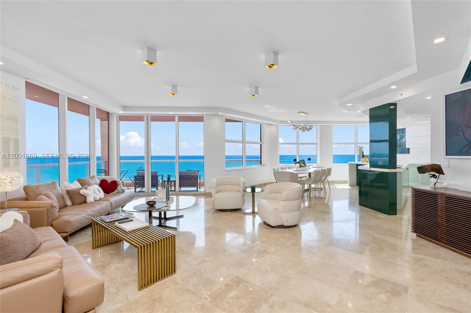 2100 Ocean Blvd 15B photo 3