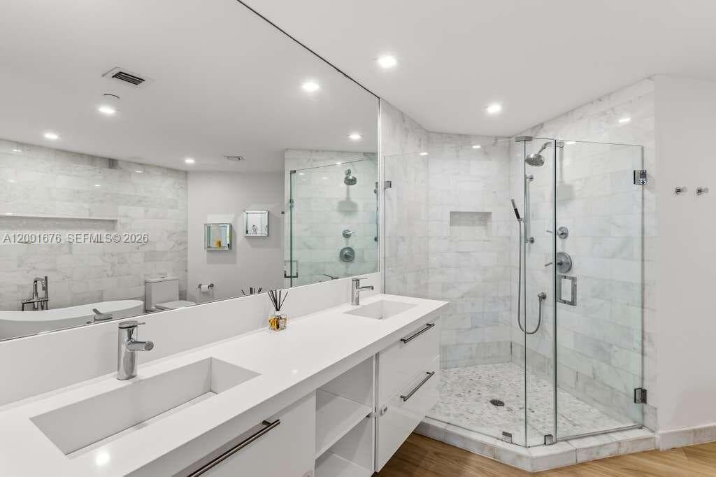 888 Brickell Key Dr 1207 photo 13