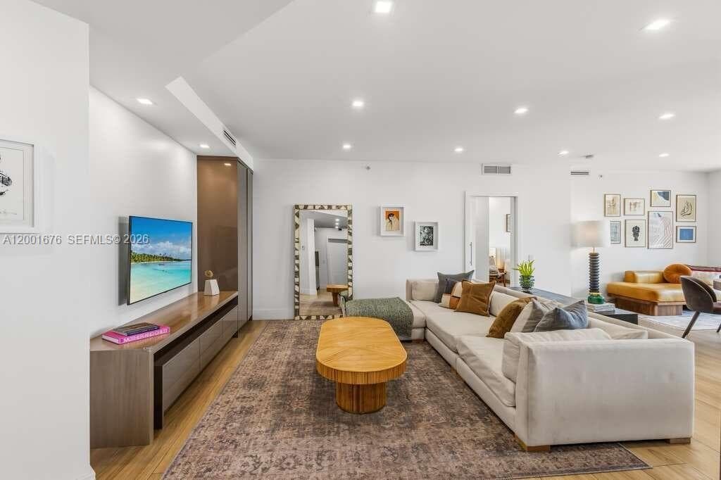 888 Brickell Key Dr 1207 photo 10