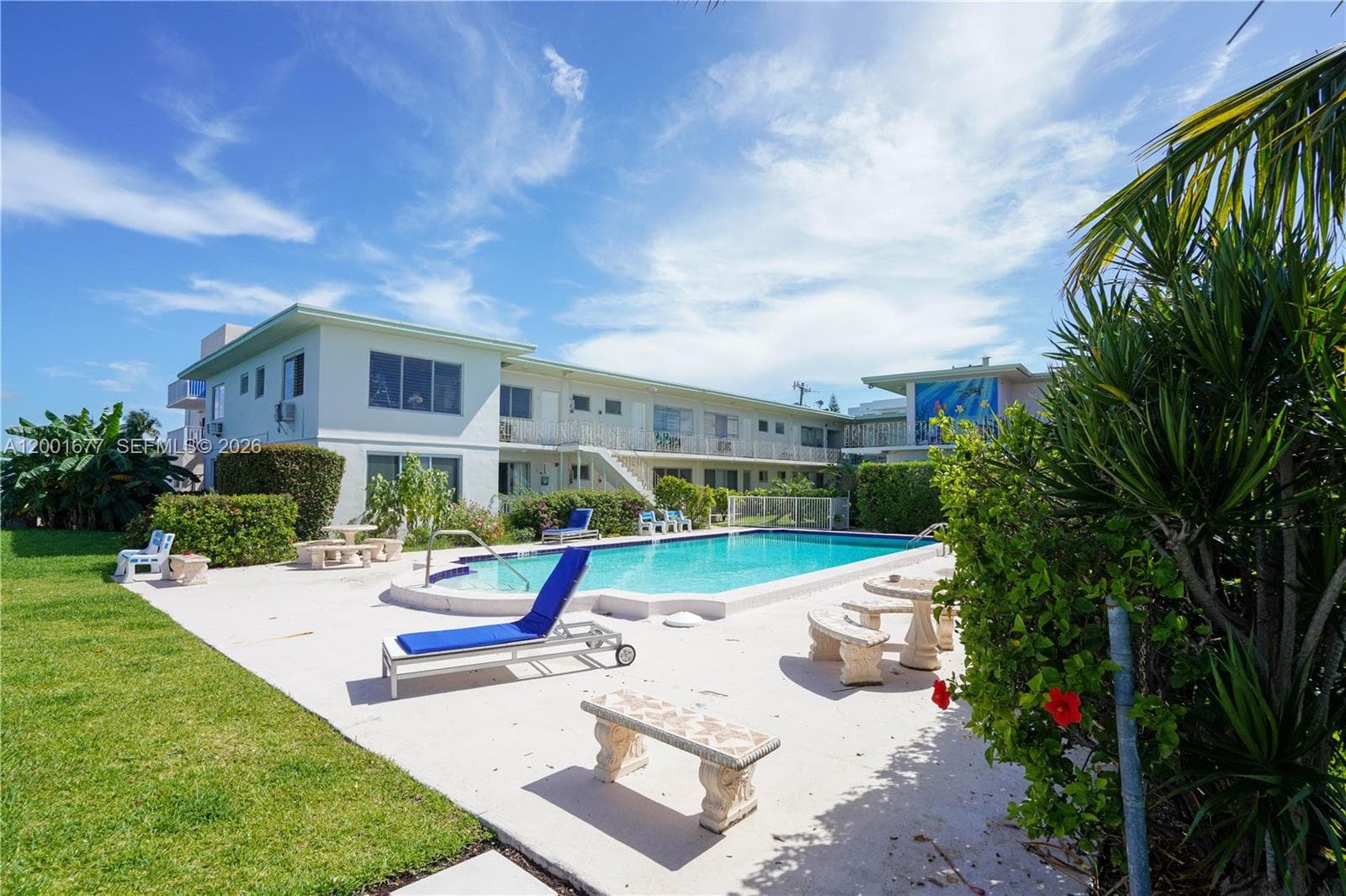 2250 Bay Dr 4 photo 1