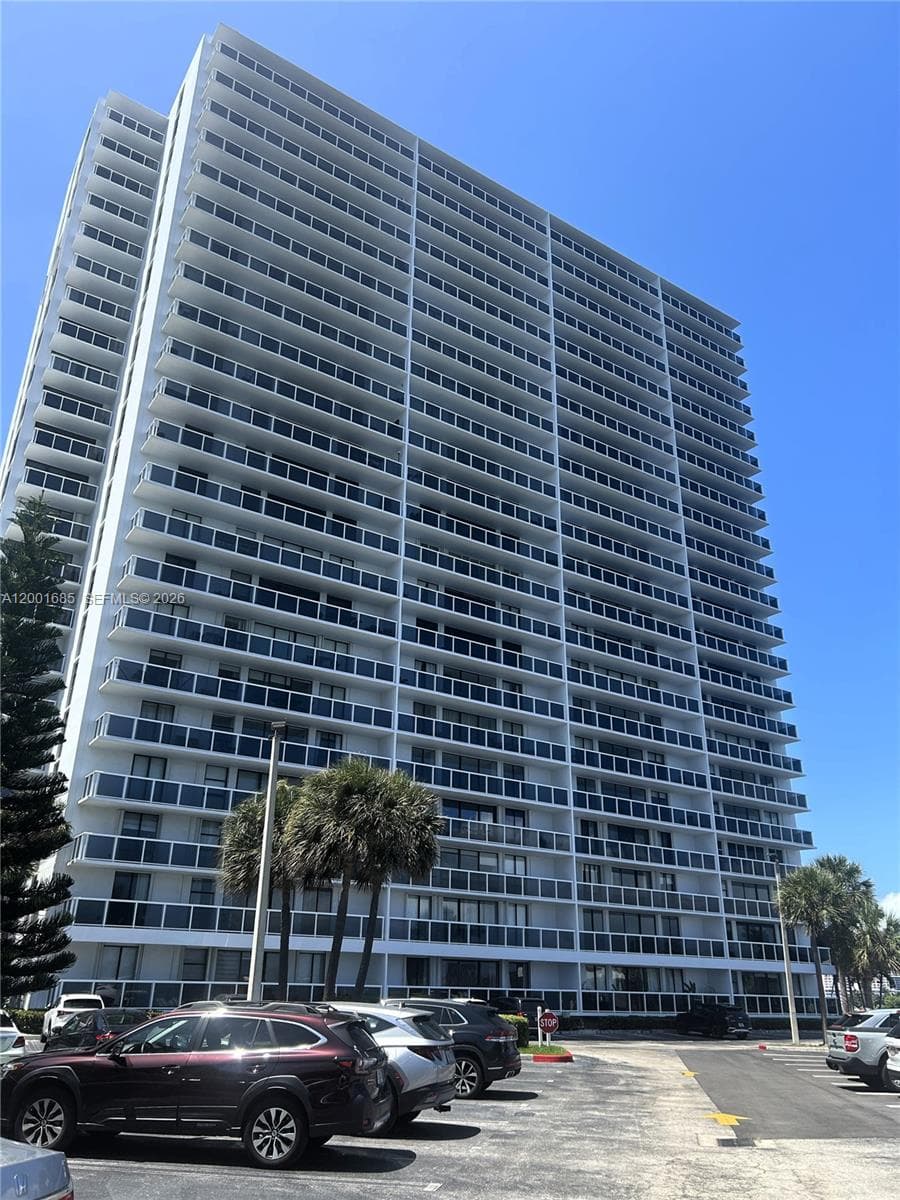 20515 Country Club Dr 1646 photo 10