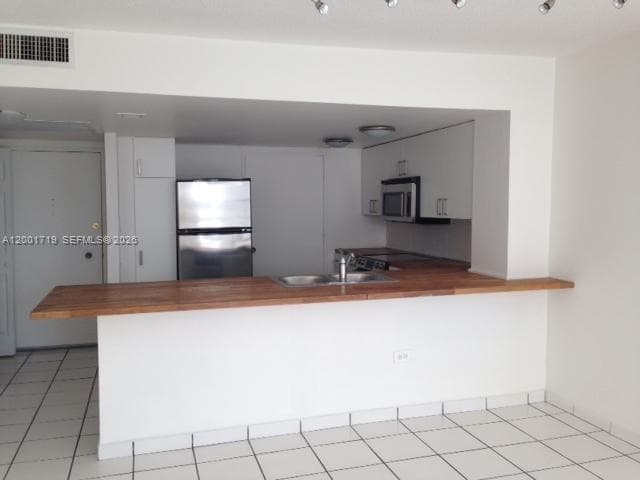 5555 Collins Ave 8S photo 3