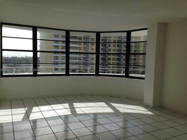 5555 Collins Ave 8S photo 1