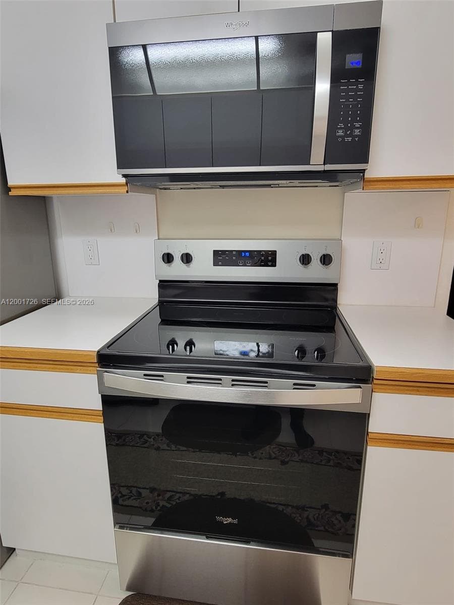 1000 Island Blvd 1511 photo 13