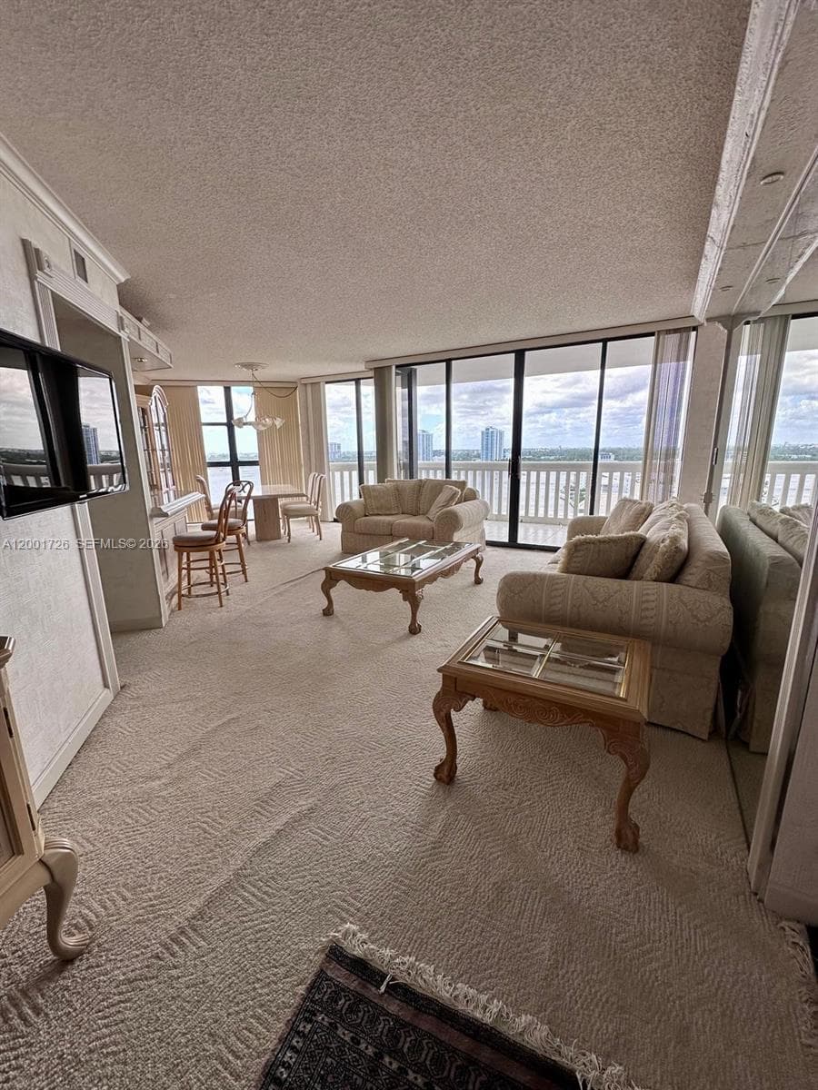 1000 Island Blvd 1511 photo 3