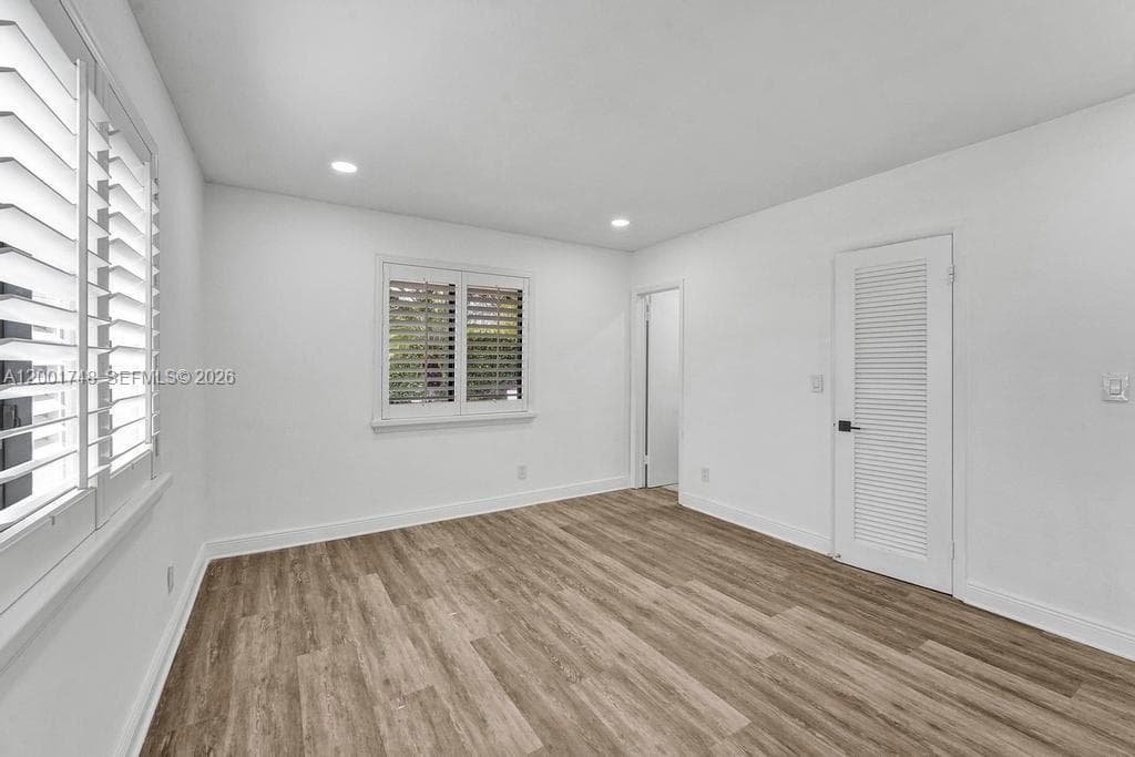 9261 85th St photo 15