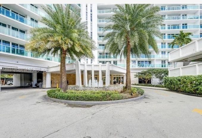 100 Bayview Dr 1006 photo 7