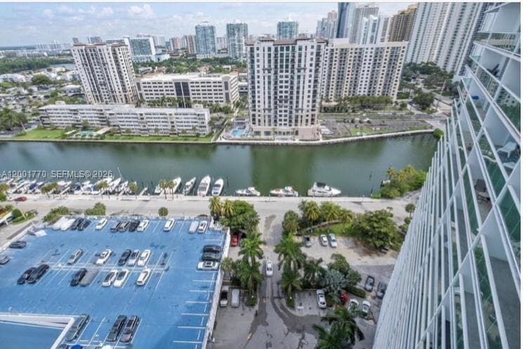 100 Bayview Dr 1006 photo 3