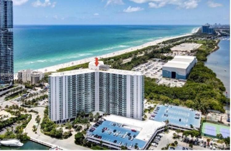 100 Bayview Dr 1006 photo 4