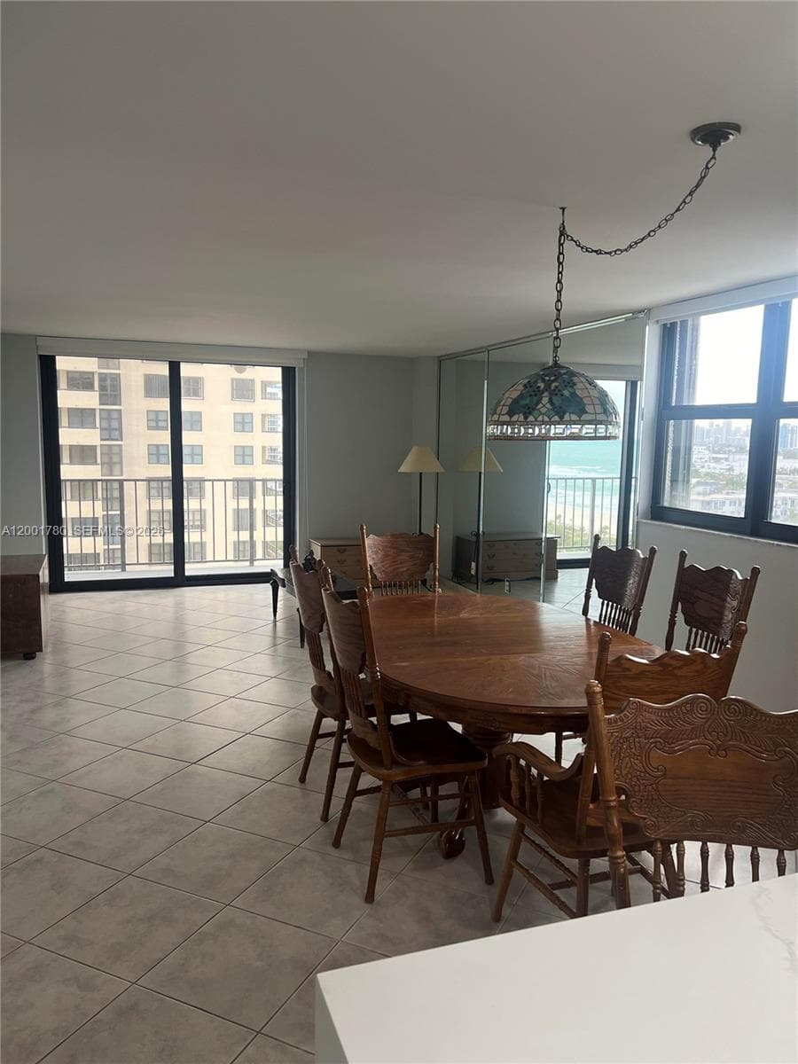 2625 Collins Ave 1101 photo 4