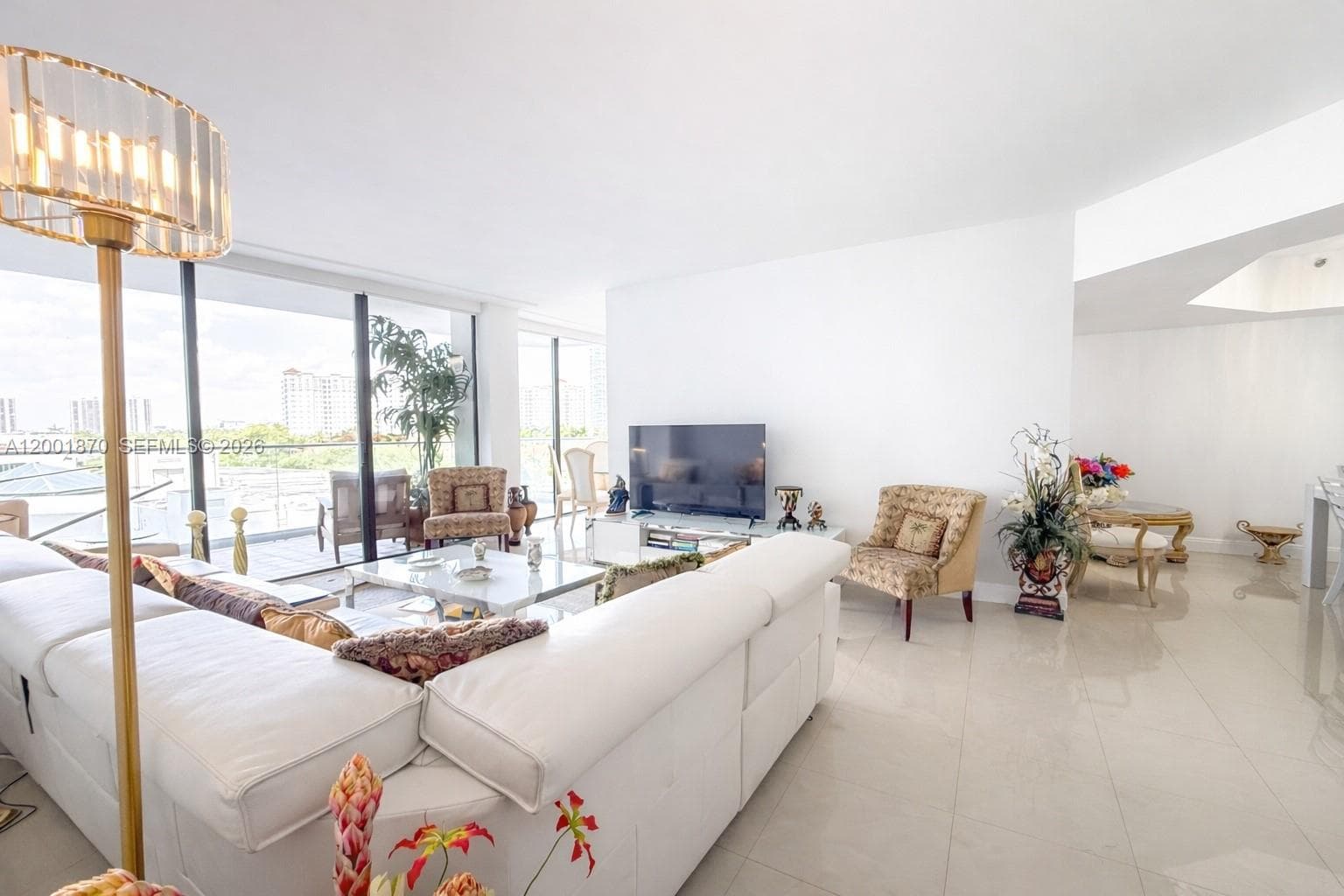 19707 Turnberry Way 6L photo 2