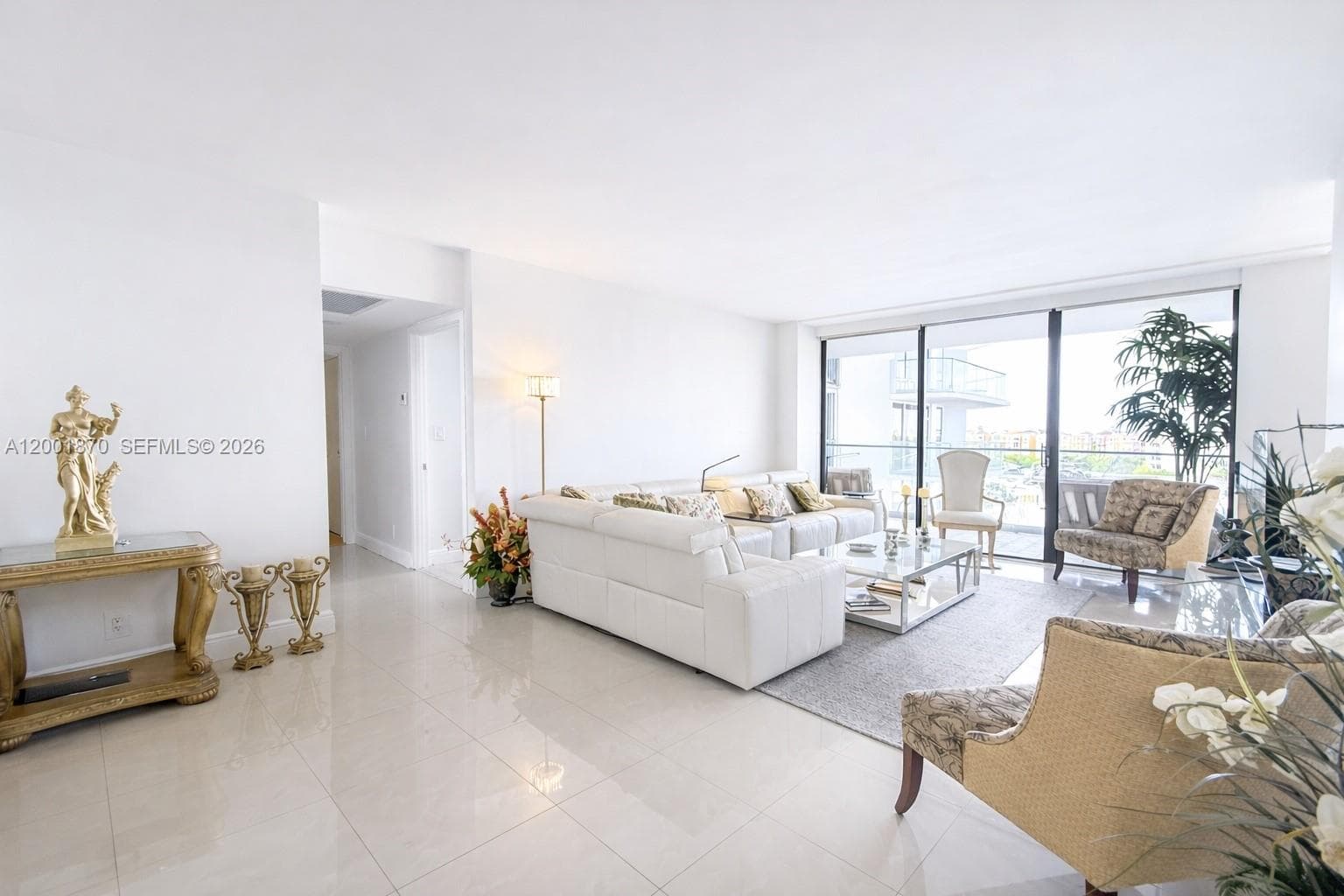 19707 Turnberry Way 6L photo 7