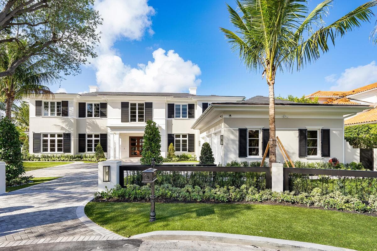 133 W Coconut Palm Road photo 2