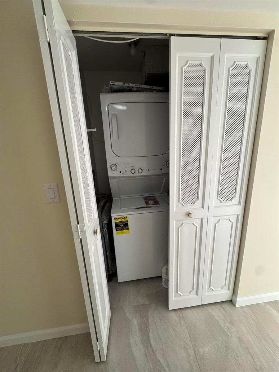 5200 N Flagler Drive 902 photo 5