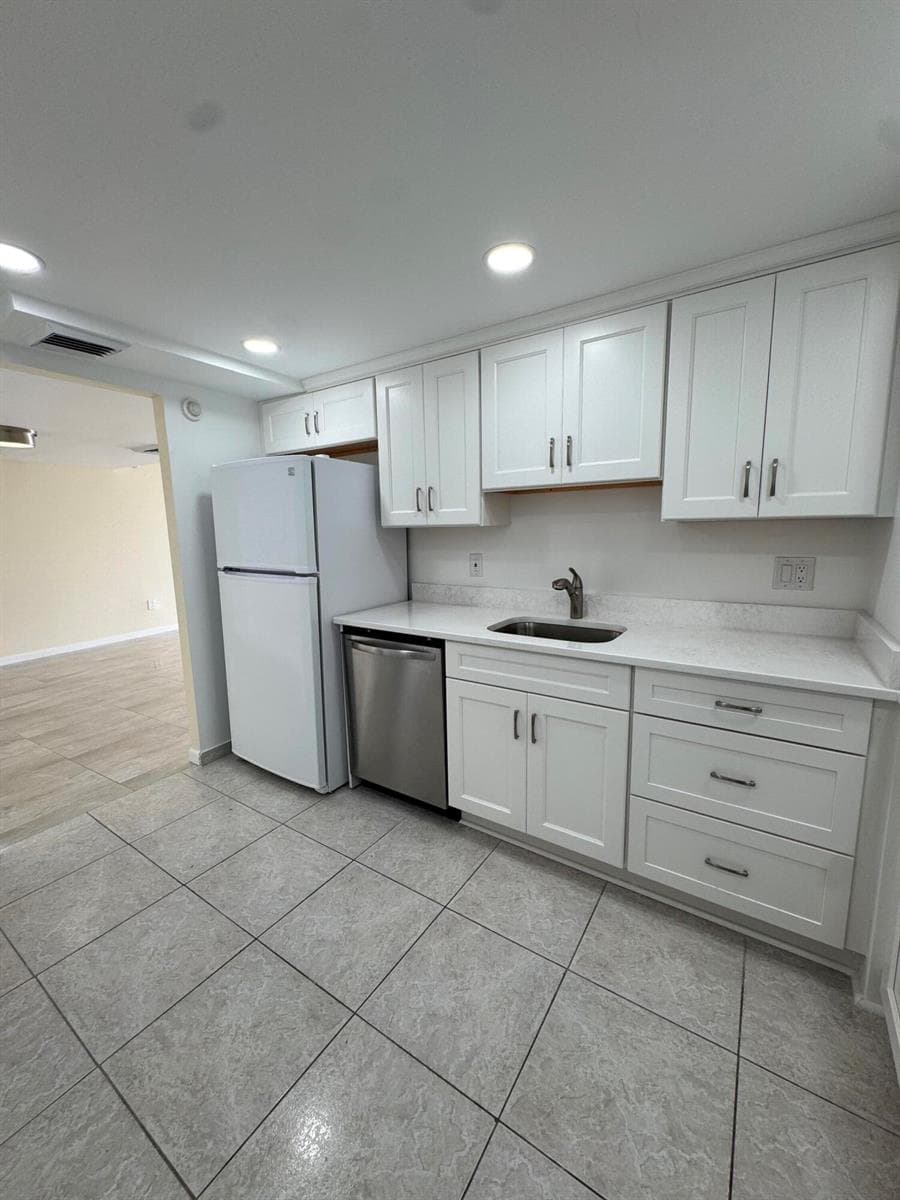 5200 N Flagler Drive 902 photo 10