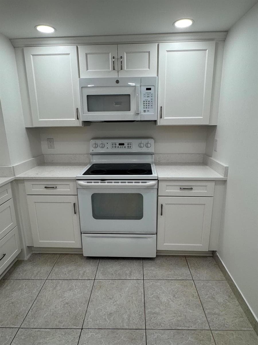 5200 N Flagler Drive 902 photo 11