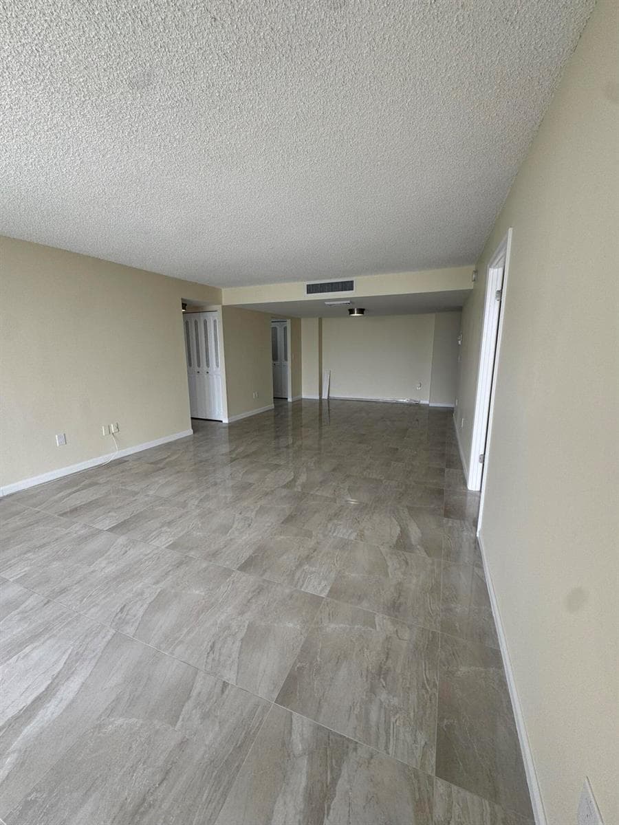 5200 N Flagler Drive 902 photo 8