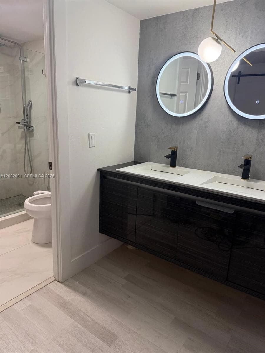 671 195th St 208E photo 9