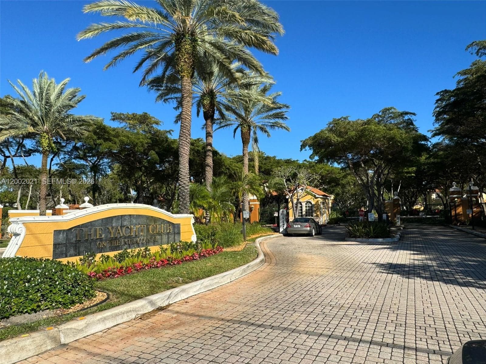 111 Yacht Club Way 107 photo 4