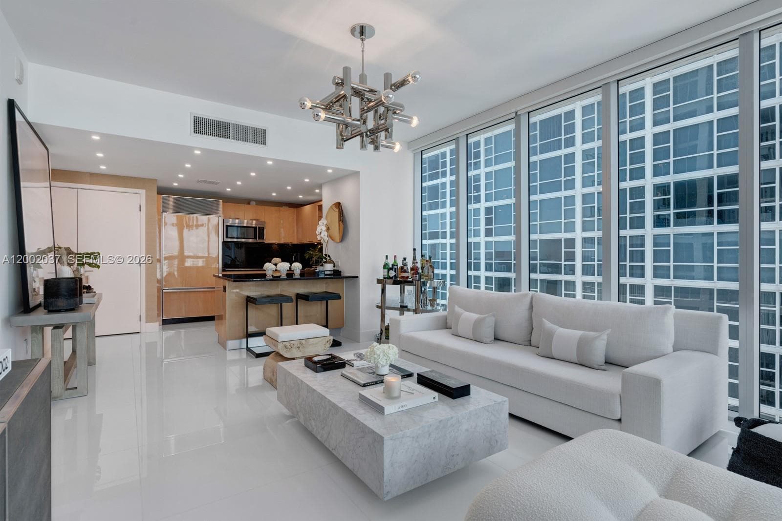 6899 Collins Ave 1109 photo 2
