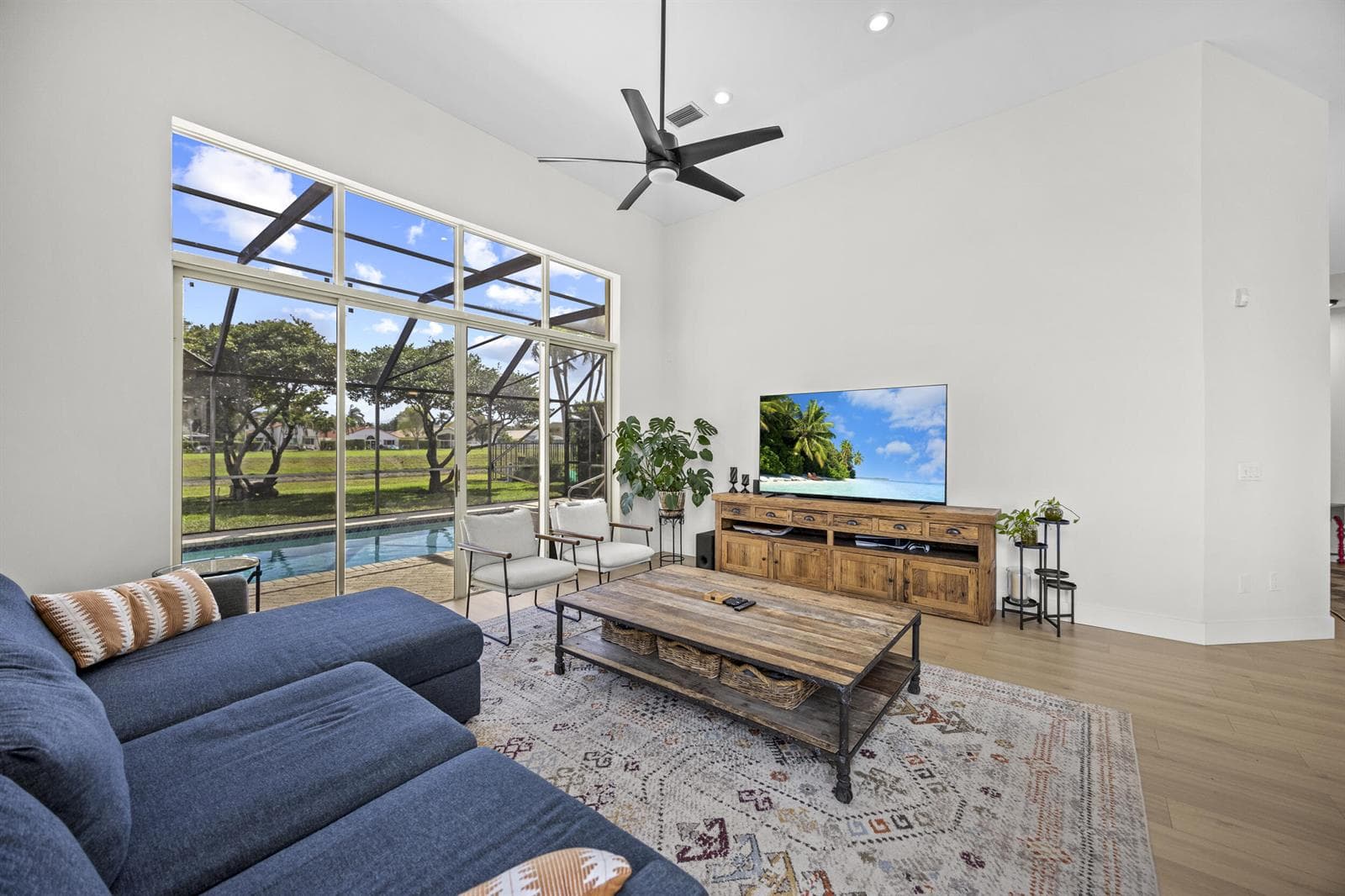 7780 Travelers Tree Drive photo 16