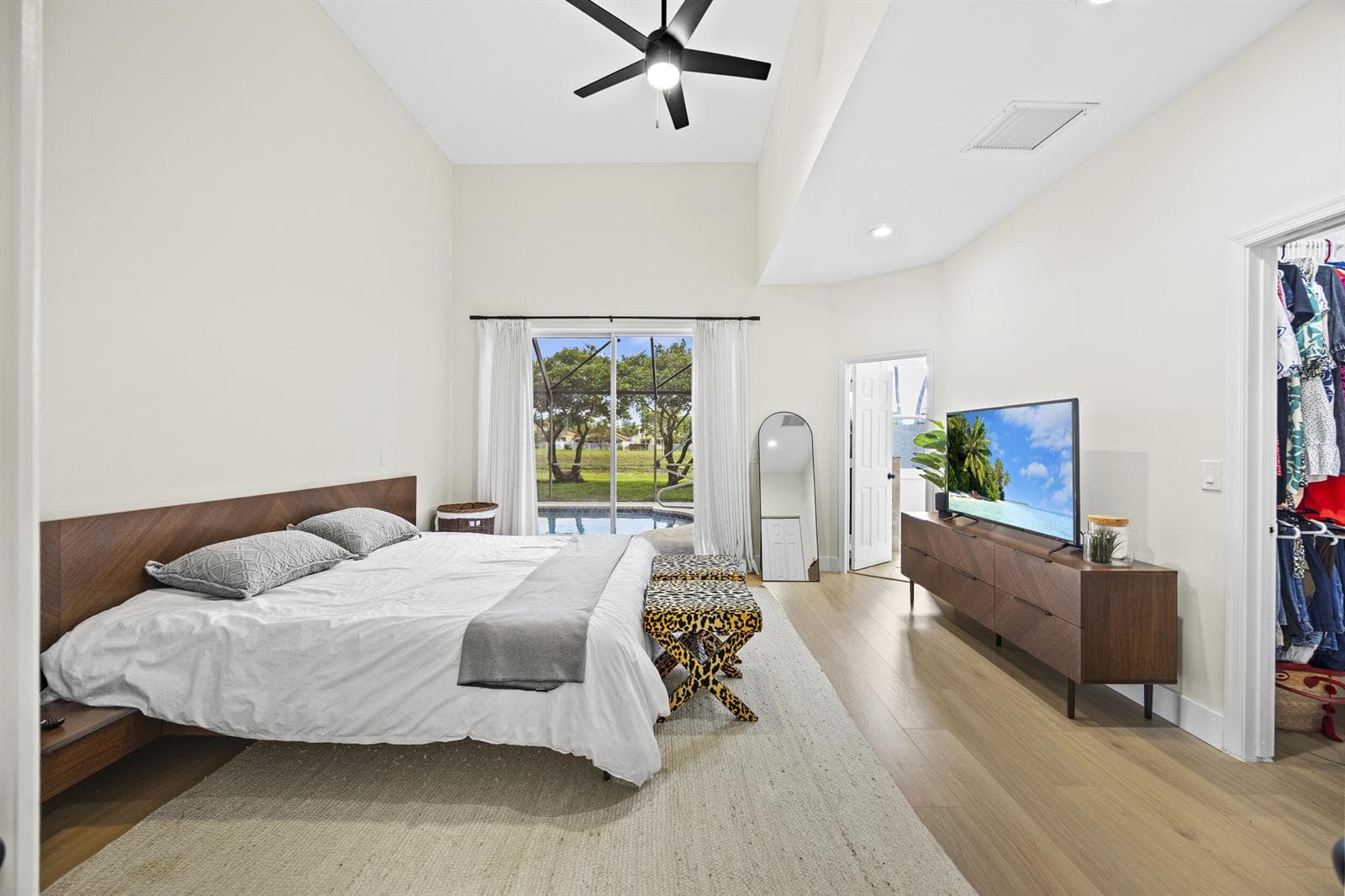 7780 Travelers Tree Drive photo 24