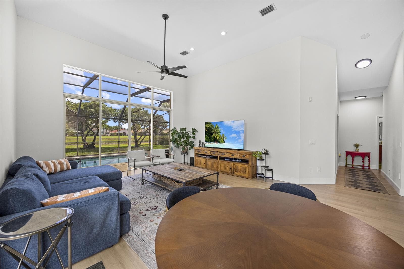 7780 Travelers Tree Drive photo 15