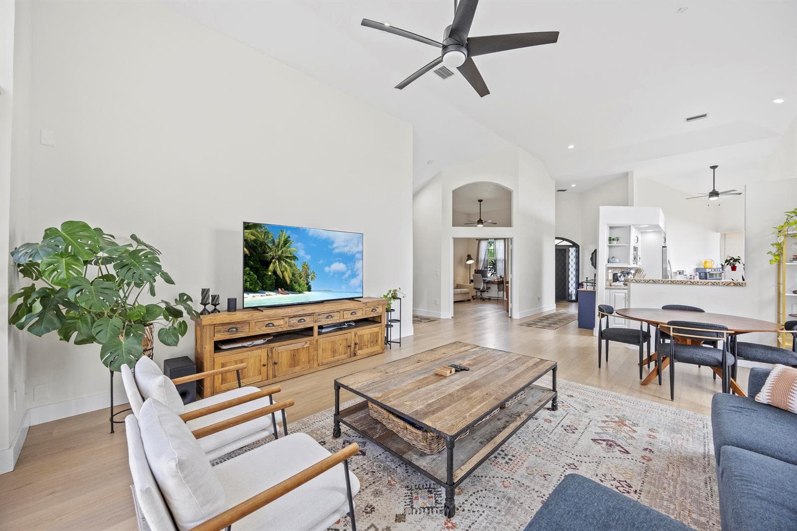 7780 Travelers Tree Drive photo 19