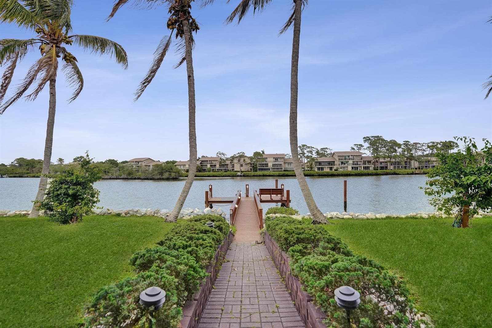 18669 SE Palm Island Lane photo 9