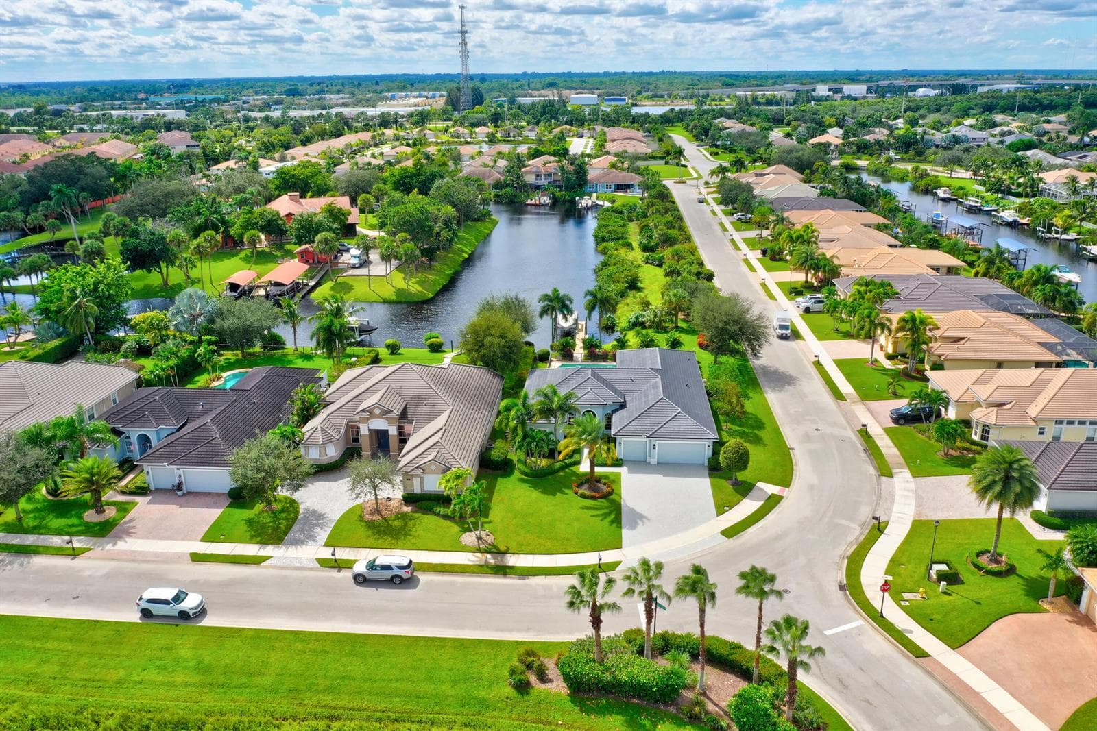 7186 SW Quiet River Court photo 10