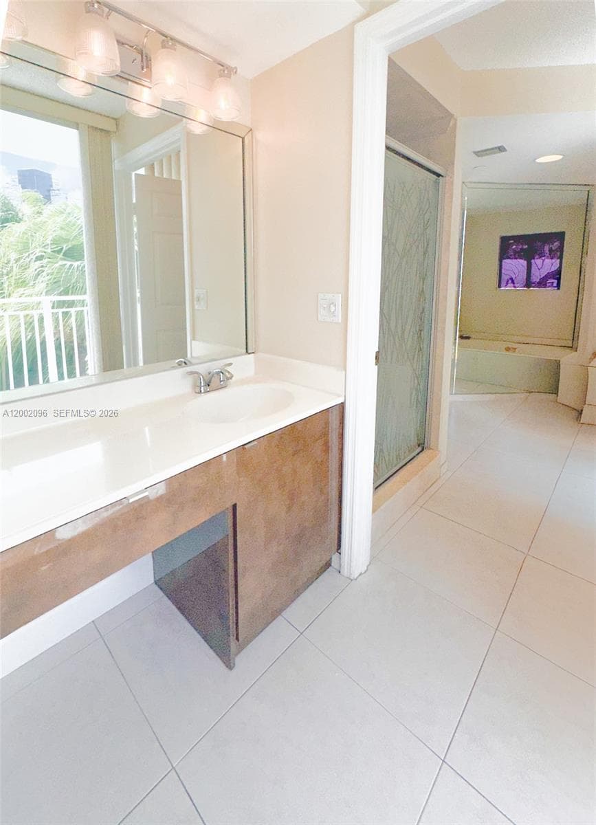 18000 Bay Rd 201 photo 13