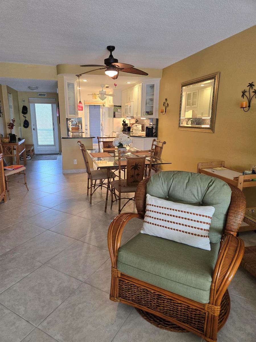 105 NE 19th Avenue 260 photo 24