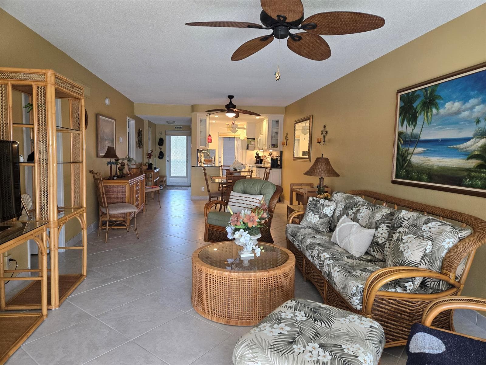 105 NE 19th Avenue 260 photo 4