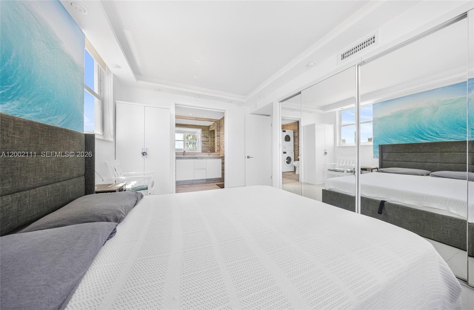 465 Ocean Dr 906 photo 18