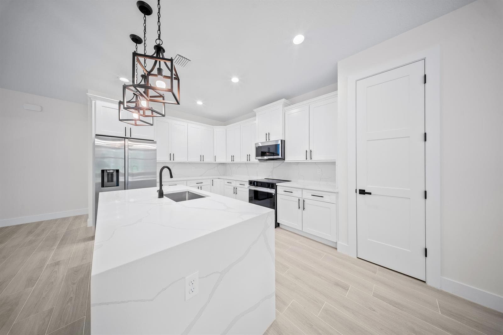 11255 52nd Road N photo 6