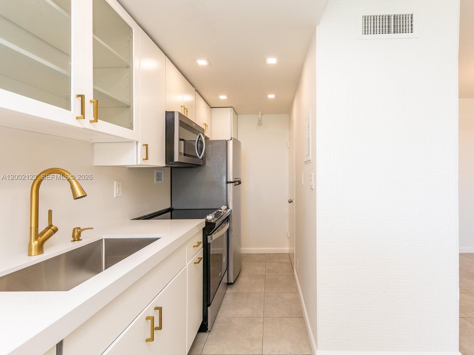 1000 West Ave 1432 photo 18