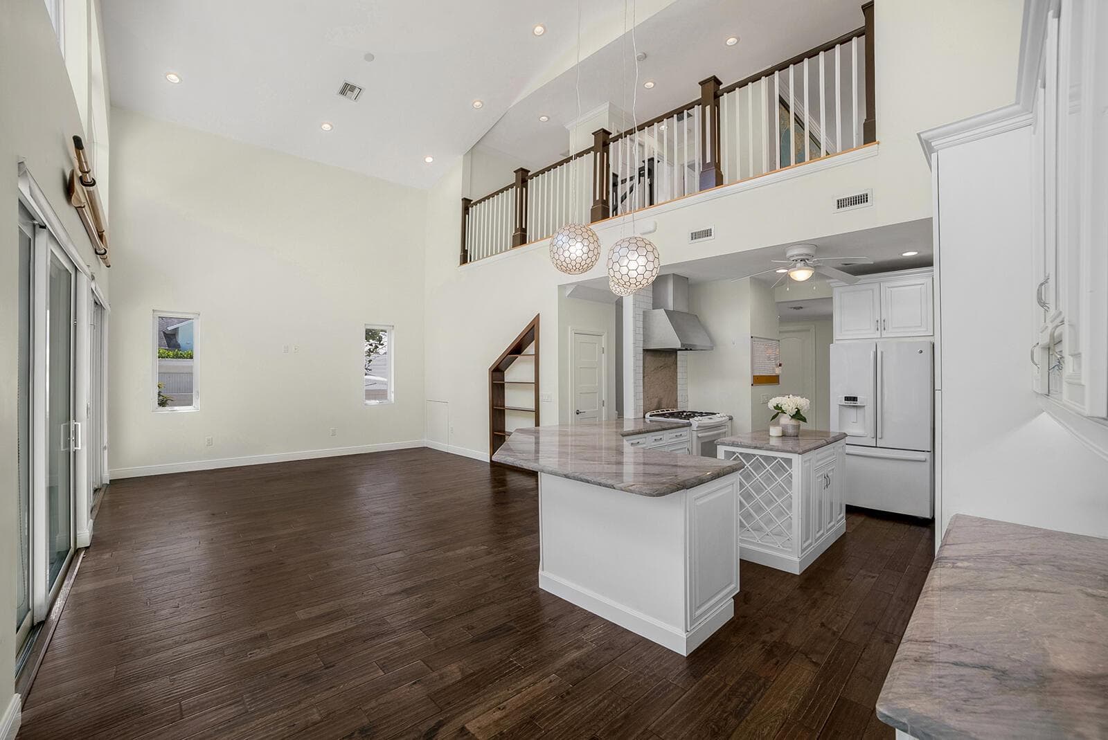 216 SE 10th Street photo 6