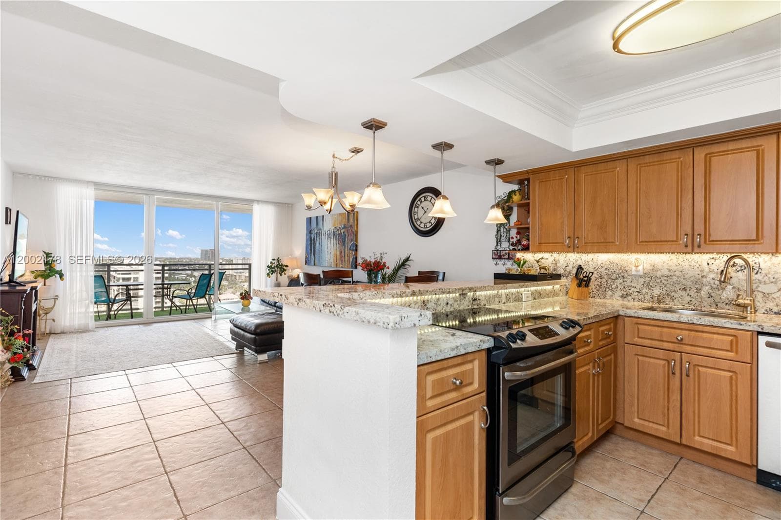 2030 Ocean Dr 1803 photo 2