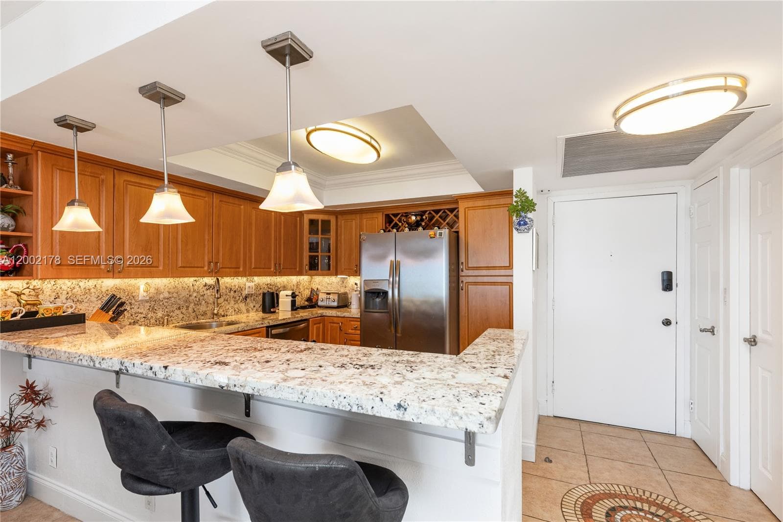 2030 Ocean Dr 1803 photo 11