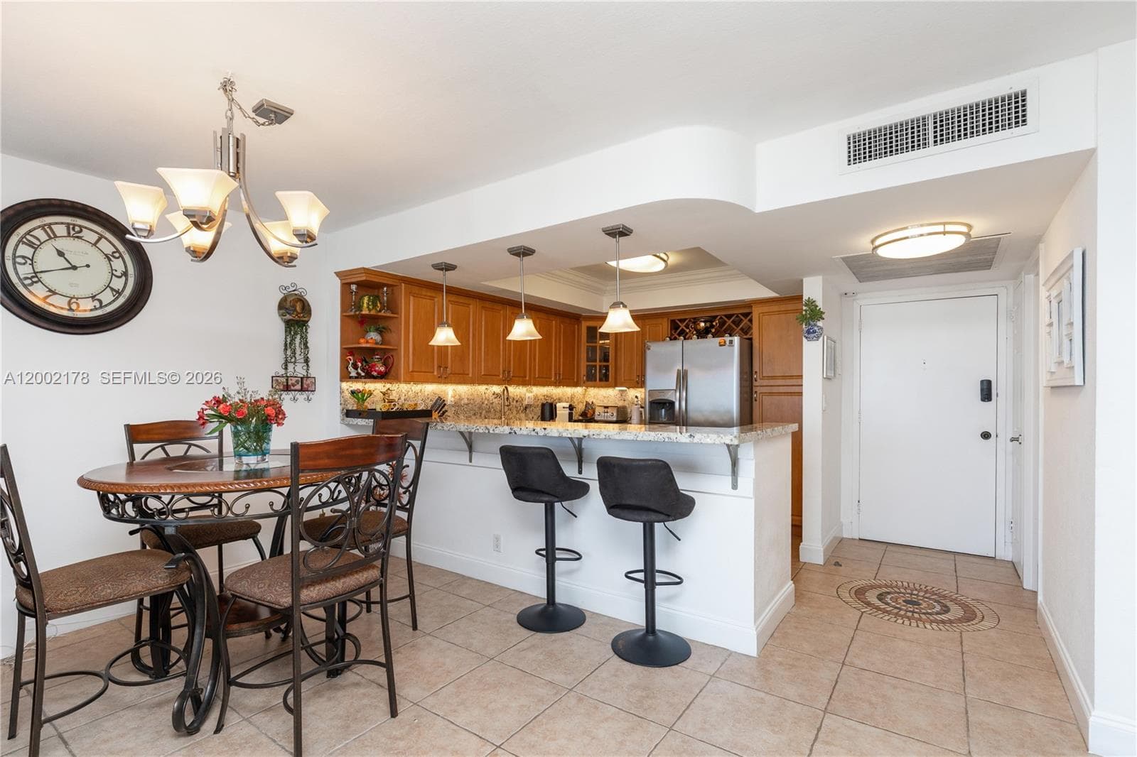 2030 Ocean Dr 1803 photo 8