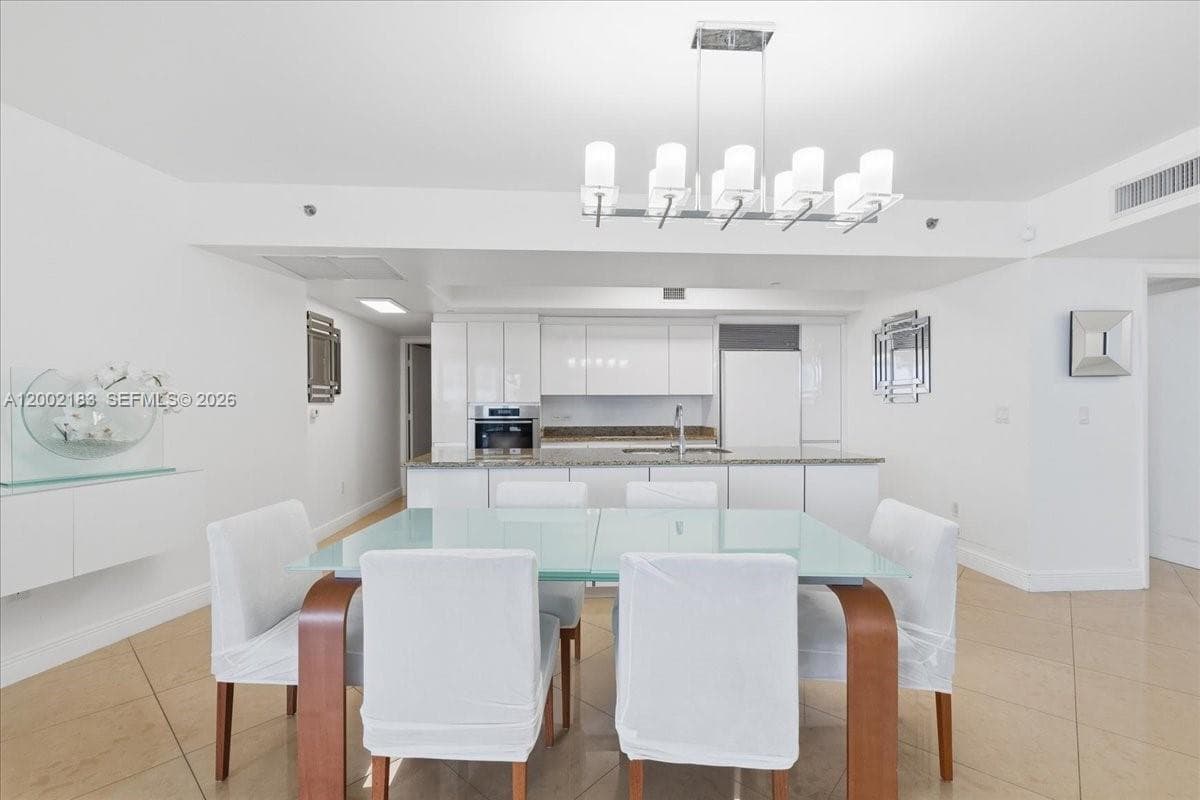 17201 Collins Ave 1107 photo 6